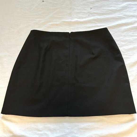 H&M Skirt - Picture 4 of 5